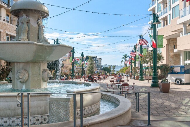 Building Photo - Walkable Little Italy Living – 3BR/3BA with Gated Parking