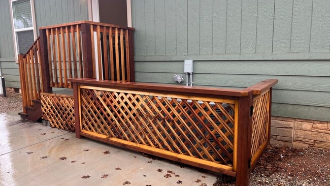 Building Photo - Newer Manufactured home  Paradise Location...