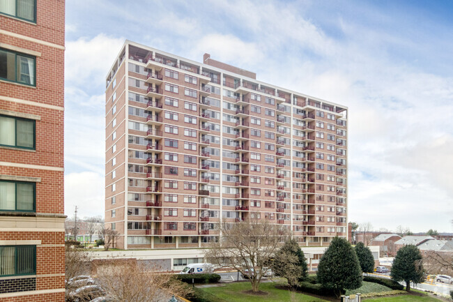 Building Photo - Mica Condominiums