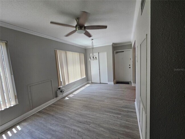 Building Photo - 2321 Ecuadorian Way