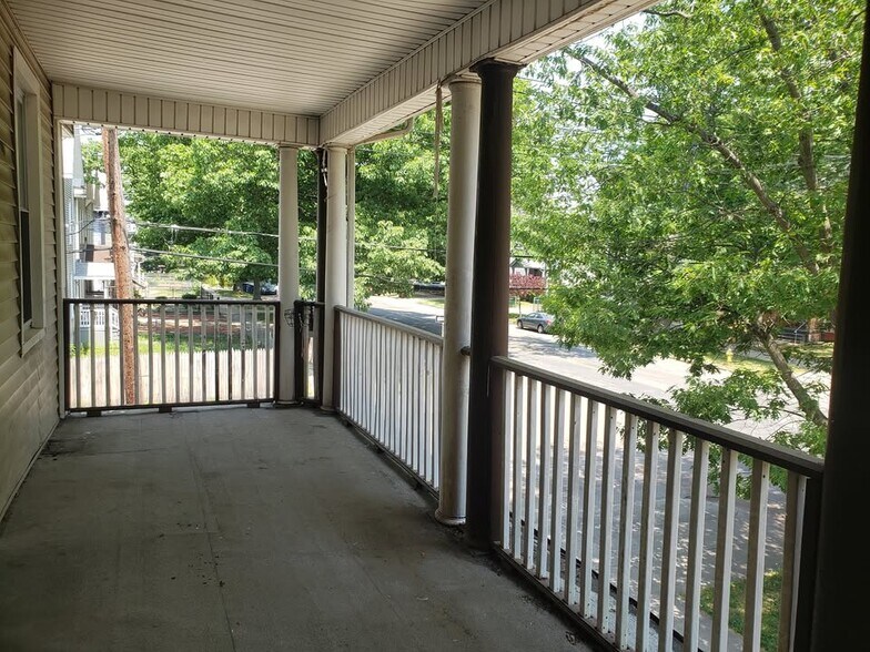 Building Photo - 234 Howard Ave