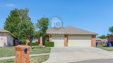 Building Photo - Spacious Southwest OKC 3 Bed 2 Bath Home W...