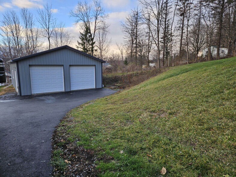 Primary Photo - 6711 Vincent Hill Rd