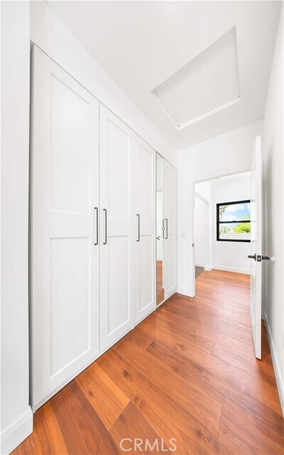 Building Photo - 7503 Hesperia Ave