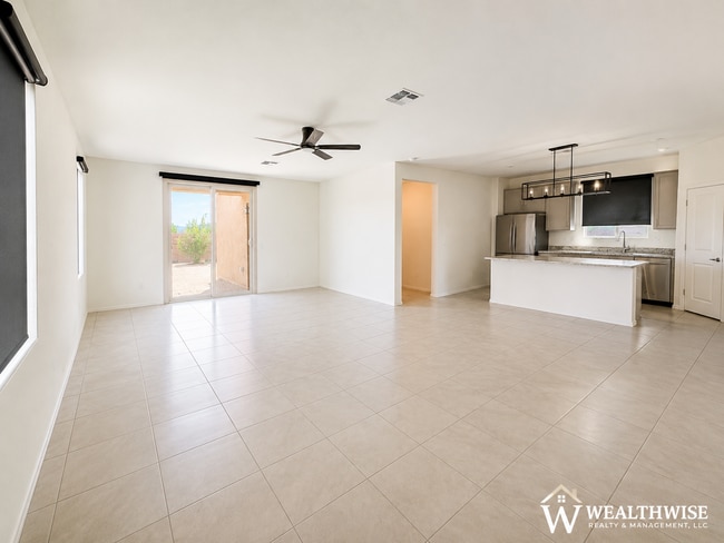 Building Photo - BEAUTIFULLY UPGRADED EXCEPTIONAL HOME WITH MOUNTAIN VIEWS IN SAGUARO HAVEN
