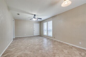 Building Photo - 606 Gardenview Cir