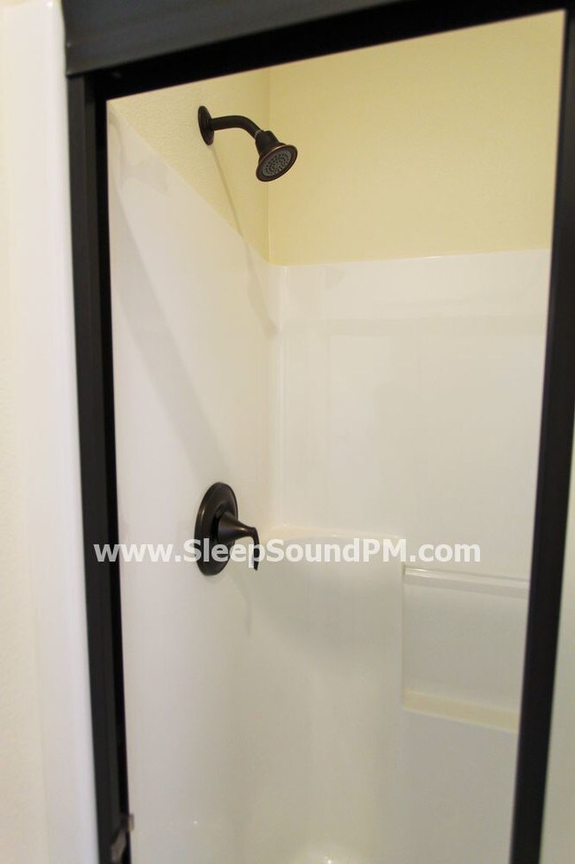 Building Photo - 16298 NW Rosetta St