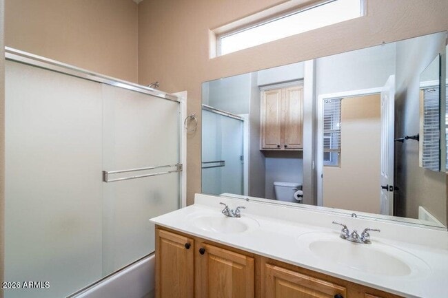 Building Photo - 1004 S Parkcrest St