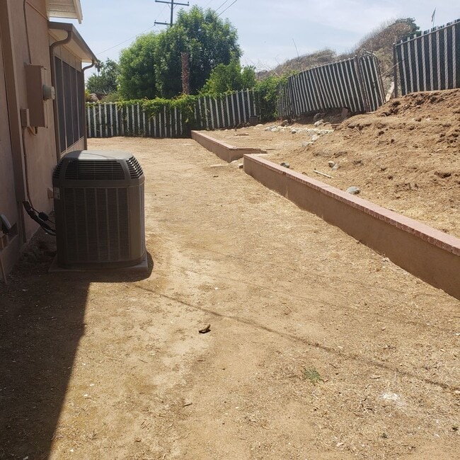 Building Photo - 7329 Sebastian Ave