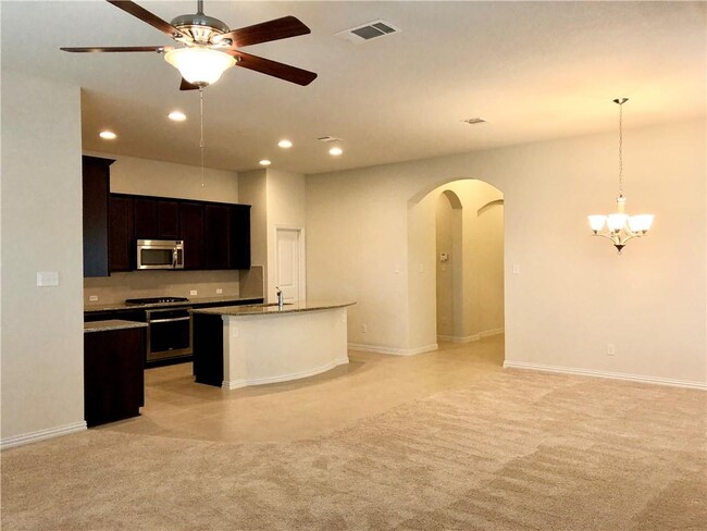 Building Photo - 509 Vista Gardens Dr