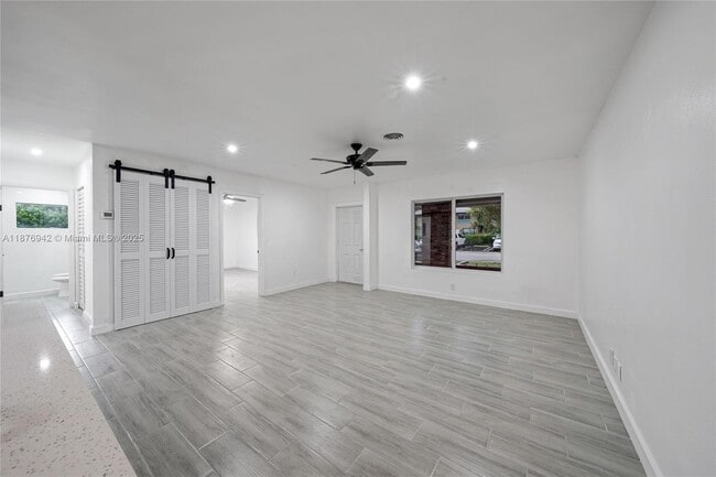 Building Photo - 7516 NW 44th Ct