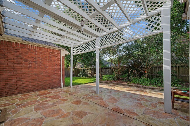 Building Photo - 14135 Swallowfield Dr
