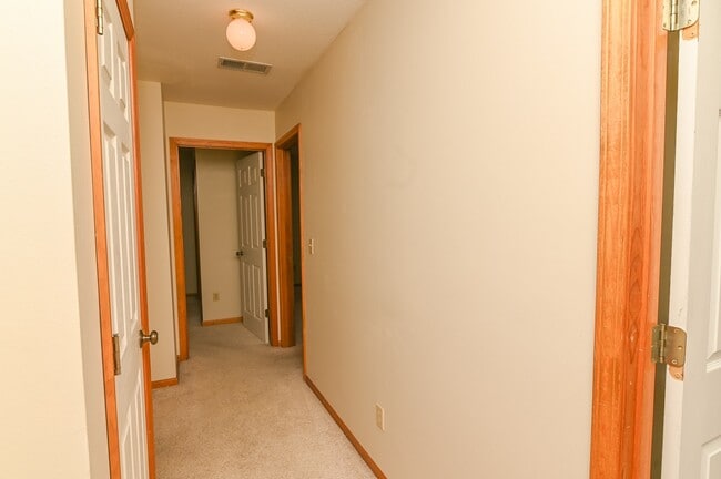 Building Photo - 5204 Deer Ridge