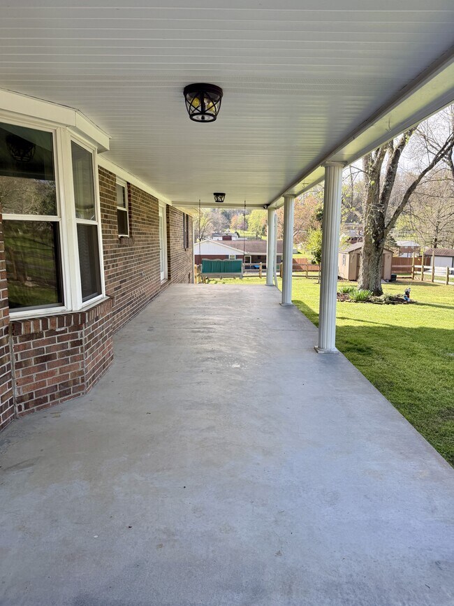 Building Photo - 4527 Terrace View Rd