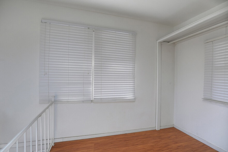 Office Area - 6716 Pasado Rd