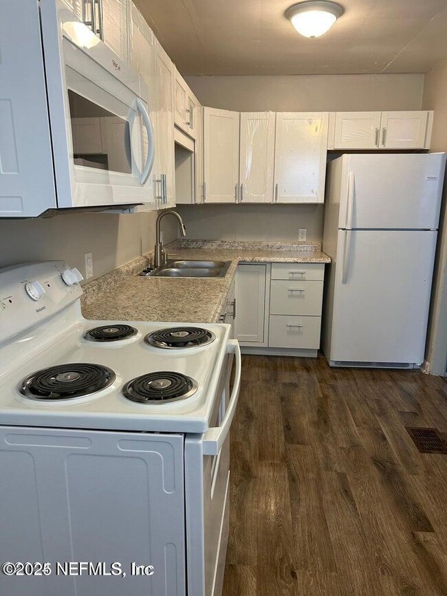 Building Photo - 3101 Belden Cir