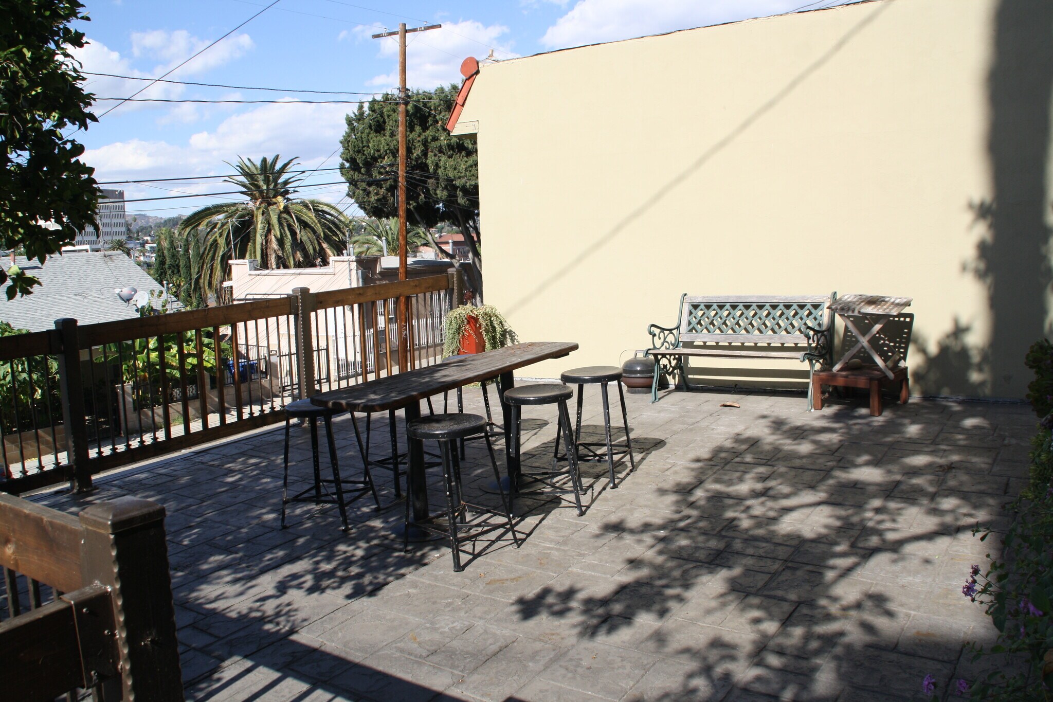 Building Photo - 1012 Laguna Ave