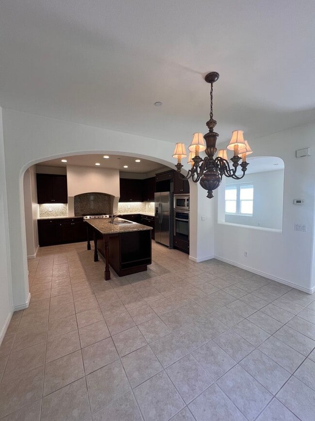 Building Photo - Portola Hills Beauty