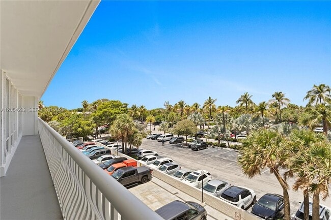 Building Photo - 4020 Galt Ocean Dr