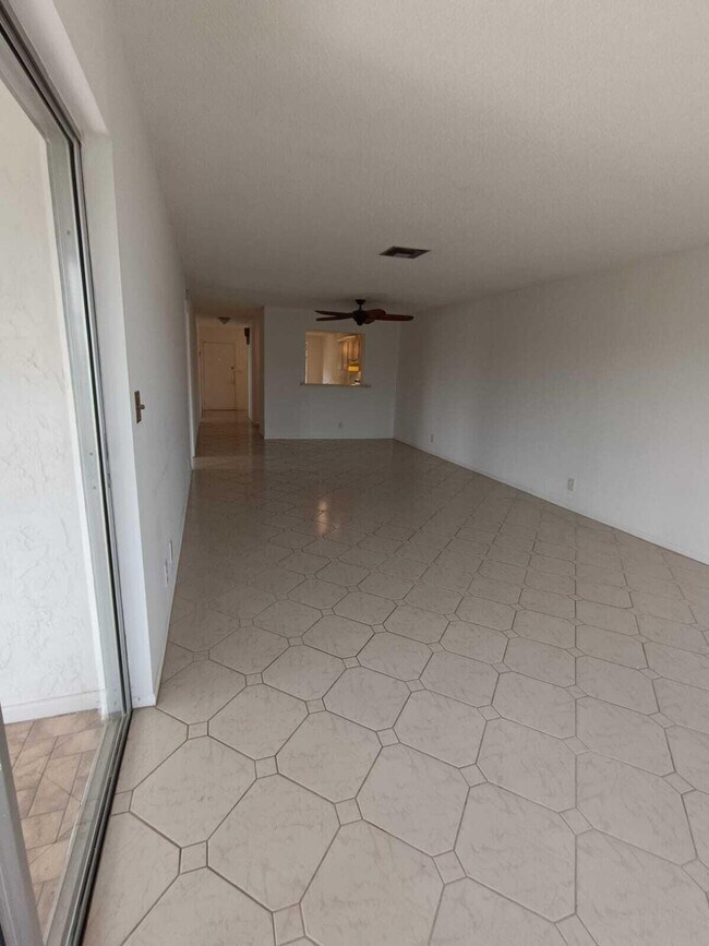 Building Photo - 13283 Pineapple Palm Ct
