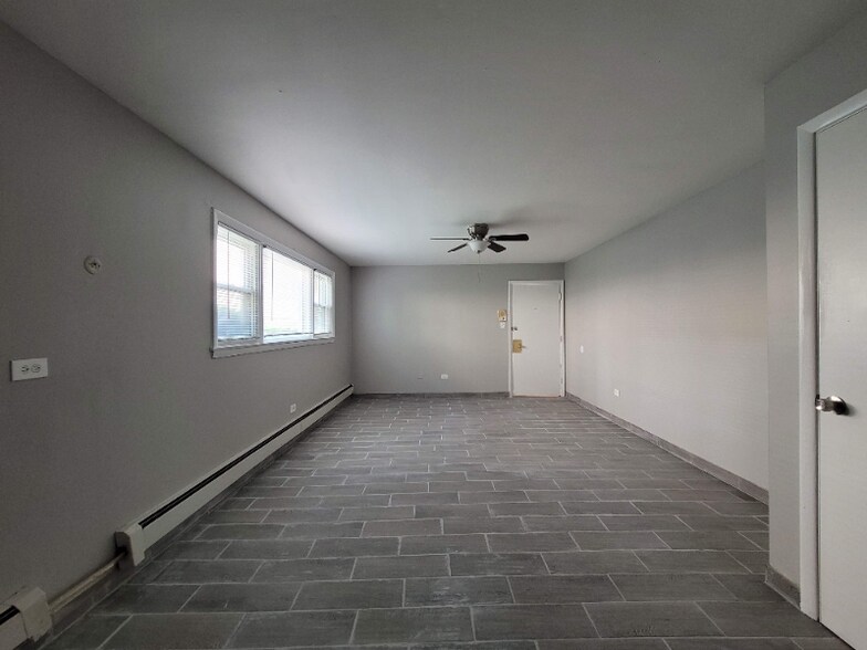 Building Photo - 2057 135th Pl
