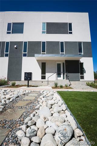 Building Photo - 3207 W 17th Ave