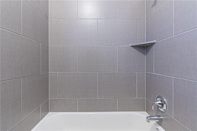 Building Photo - 1410 Casa Dr