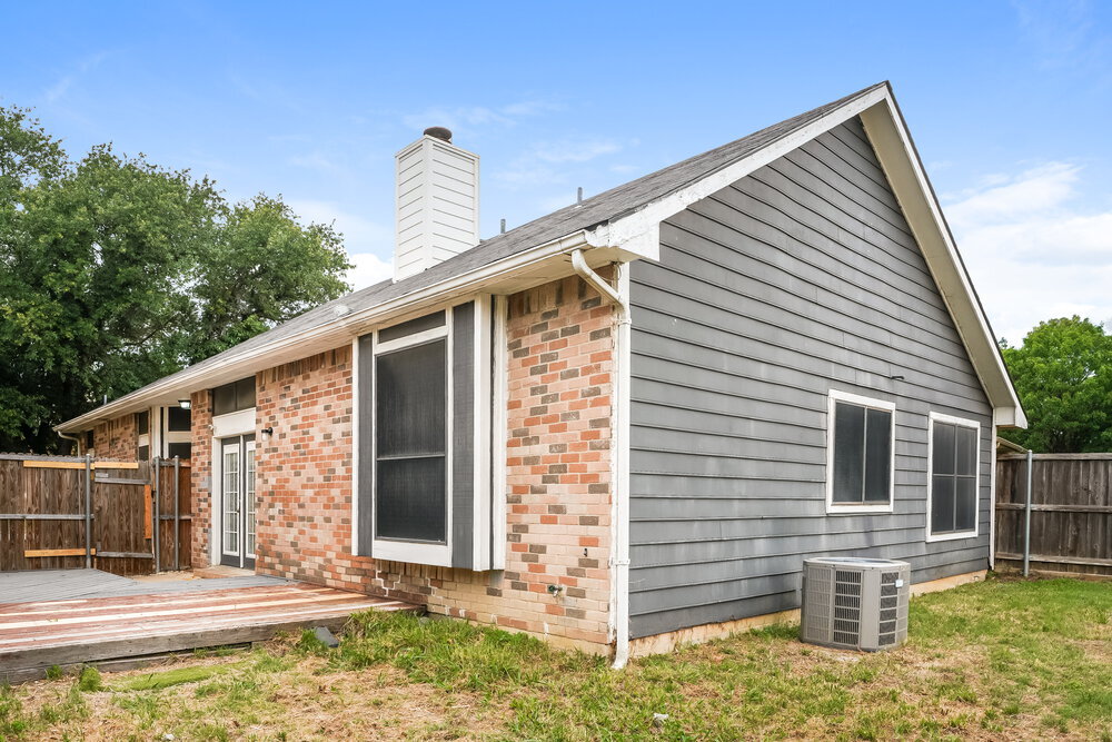 Building Photo - 1307 Jasmine Dr