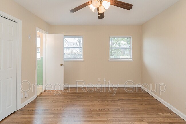 Building Photo - 1861 Gillespie Dr