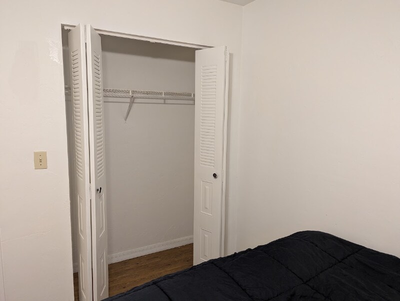 Building Photo - 3600 SW 23rd St