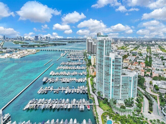 Building Photo - 1000 South Pointe Dr
