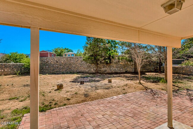 Building Photo - 10917 Loma Alta Pl