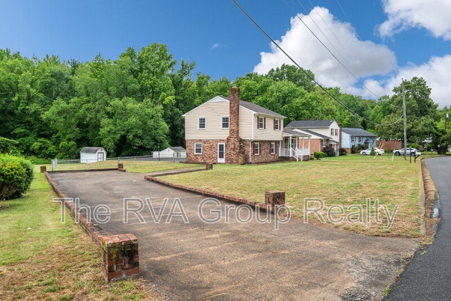 Building Photo - 2425 Capehart Rd