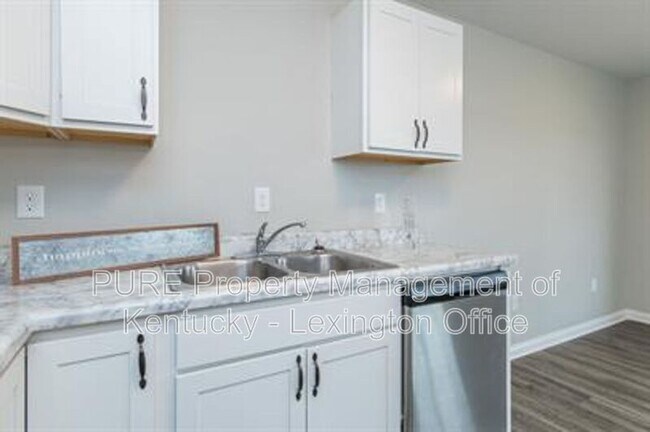 Building Photo - 7100 Ransom Way