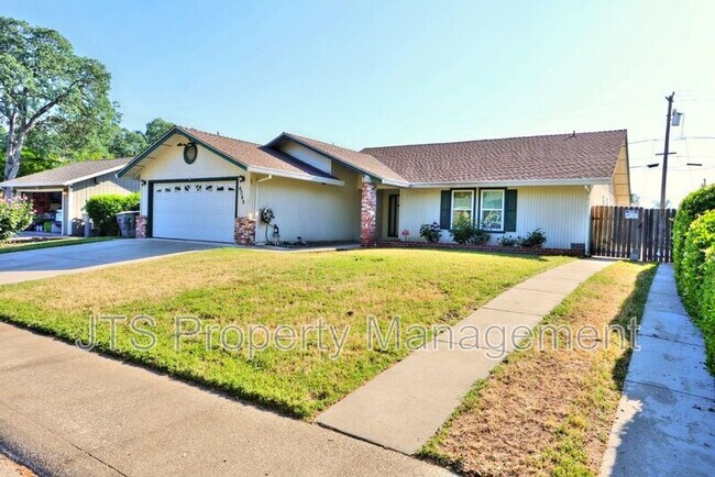 Building Photo - 6069 Kingwood Cir