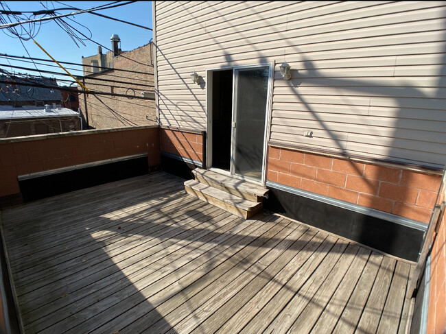 Building Photo - 3711 W 26th St