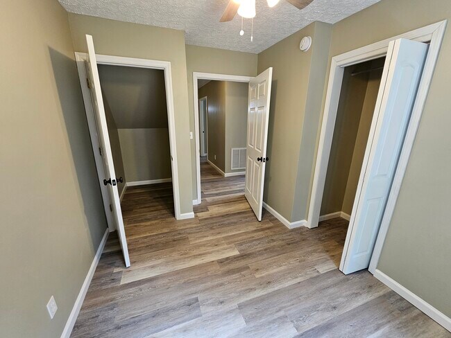 Building Photo - 110 Wakeman Ln