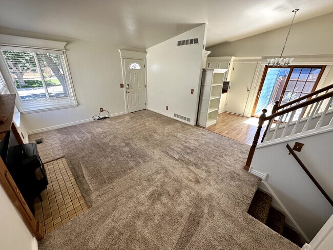 Building Photo - Summer Valley 3 Bed 2 Full Bath Home. 1 Car Garage. Large Deck. Move In Ready.