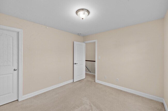 Building Photo - ***Beautiful Knightdale 4/2.5 W/ Private Pool***