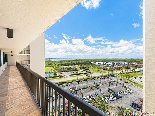 Building Photo - 9500 S Ocean Dr