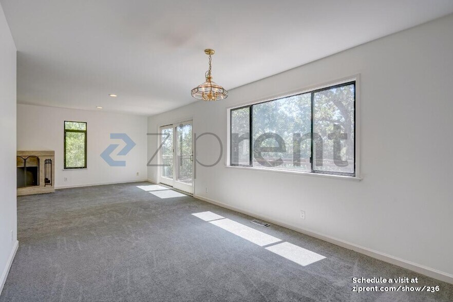 Building Photo - 8 Balra Dr