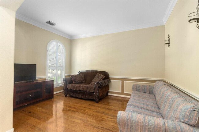 Building Photo - 5803 Song Ridge Ct