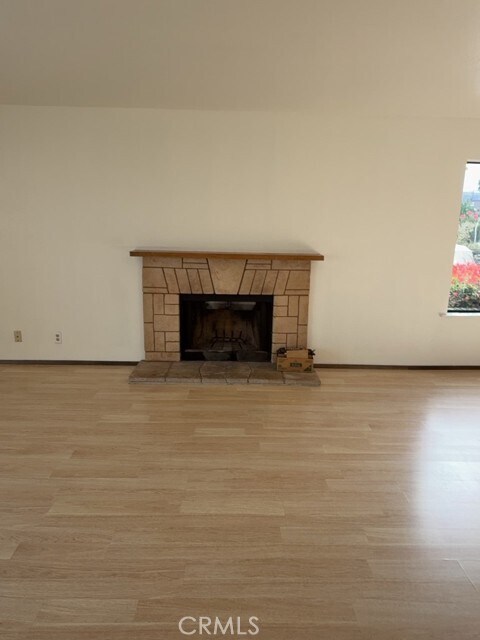 Building Photo - 10 Royale Ave