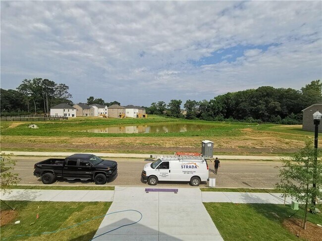 Building Photo - 154 Green Love Ln