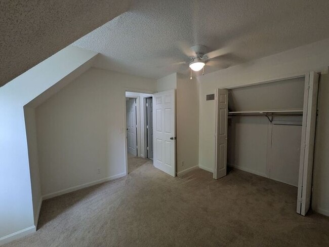Building Photo - 1107 Quail Ct W