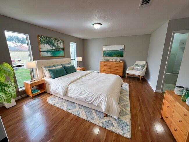 Building Photo - 10719 Bellfair Dr