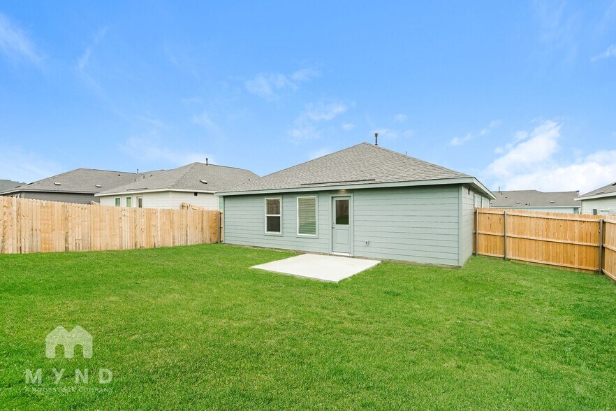 Building Photo - 2652 Mistwood Dr