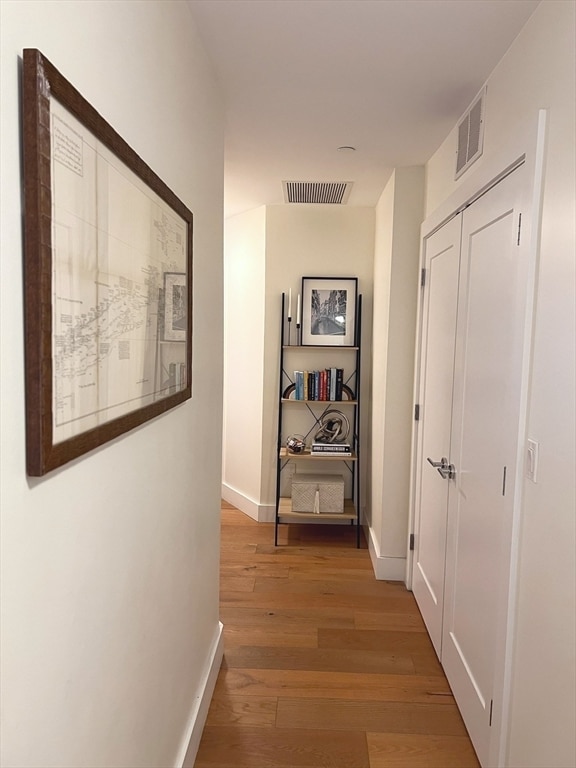 Building Photo - 250 Meridian St