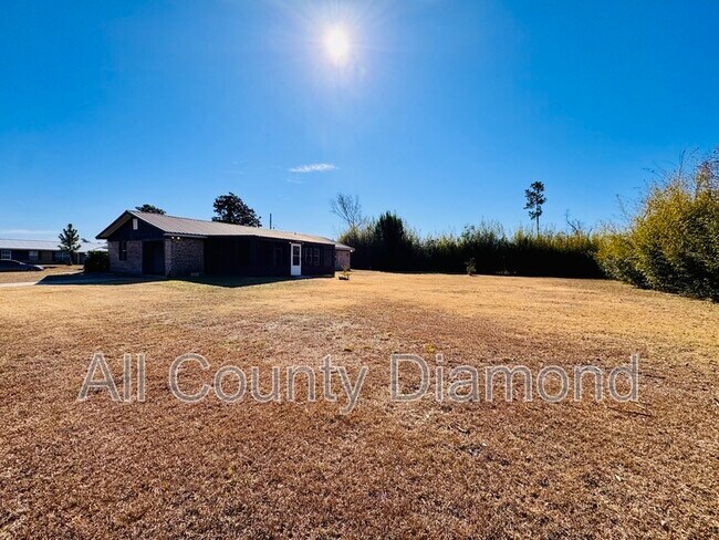 Building Photo - 167 Lauren Ln