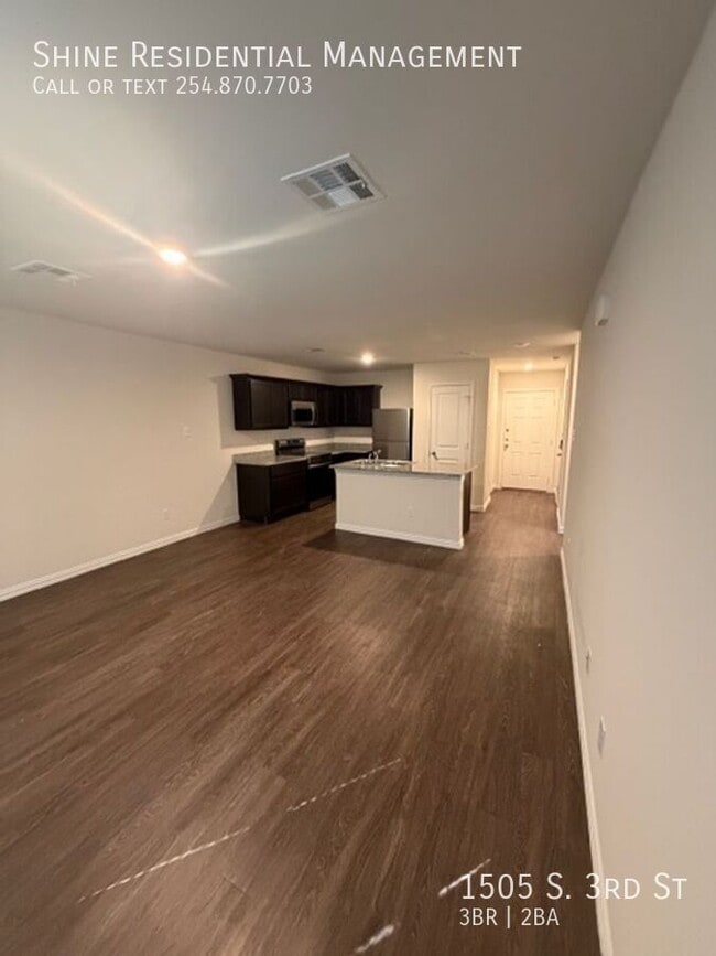 Building Photo - 1505 S 3rd St